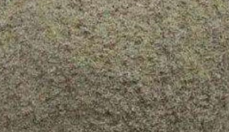 袋装饲料内部均匀发霉